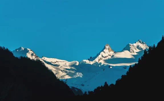 Background Image of Tsum Valley Trek