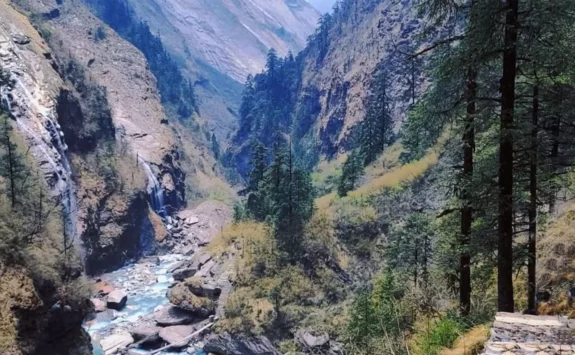 Background Image of Uncover the Top 10 Hidden Trekking Trails In Nepal 2024/25