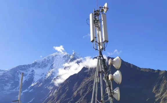 Background Image of Comprehensive Guide for Internet Coverage and Charging Facilities in Manaslu Circuit Trek