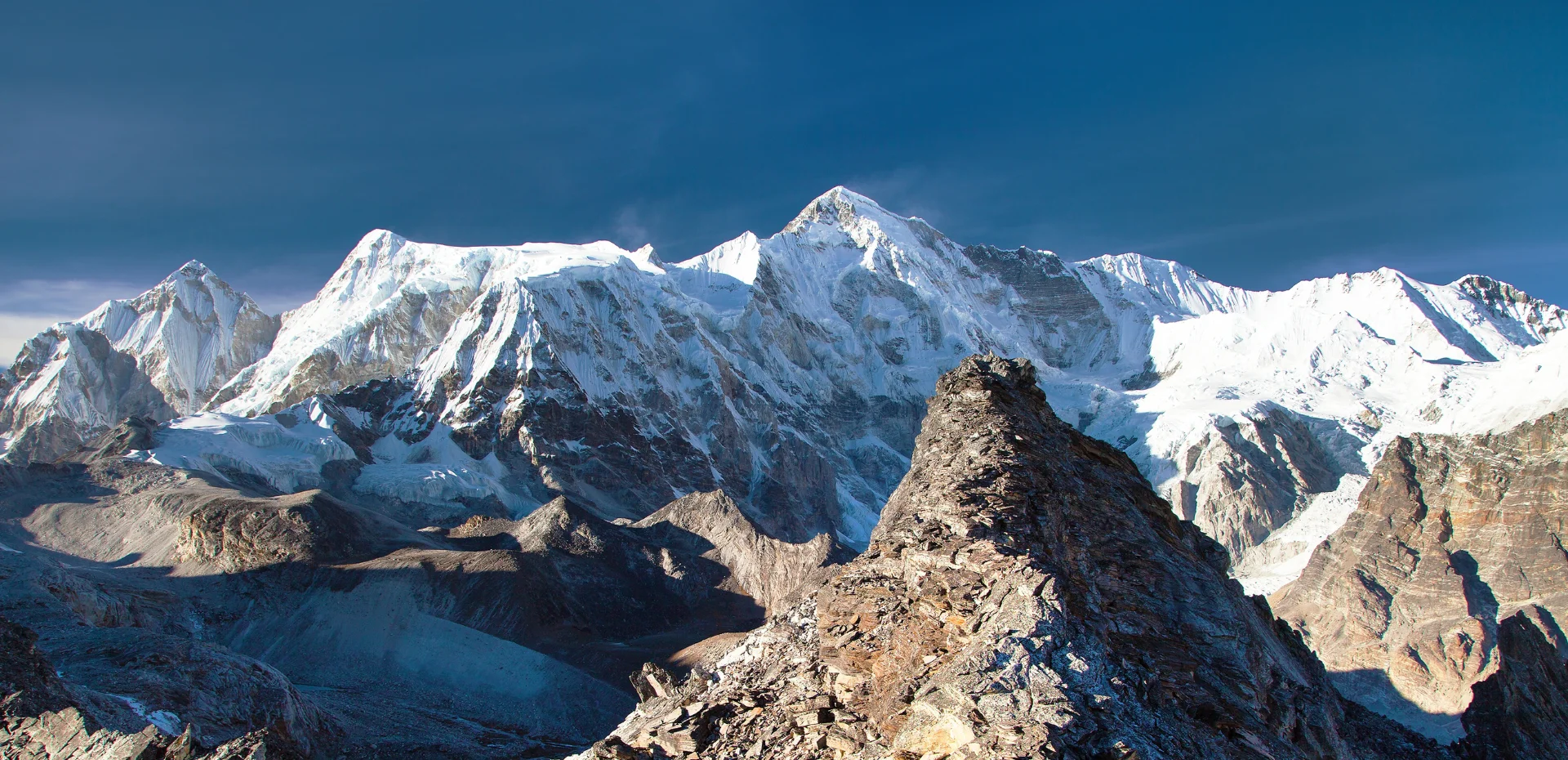 Background Image of 40+ Helpful Tips While Trekking in Nepal